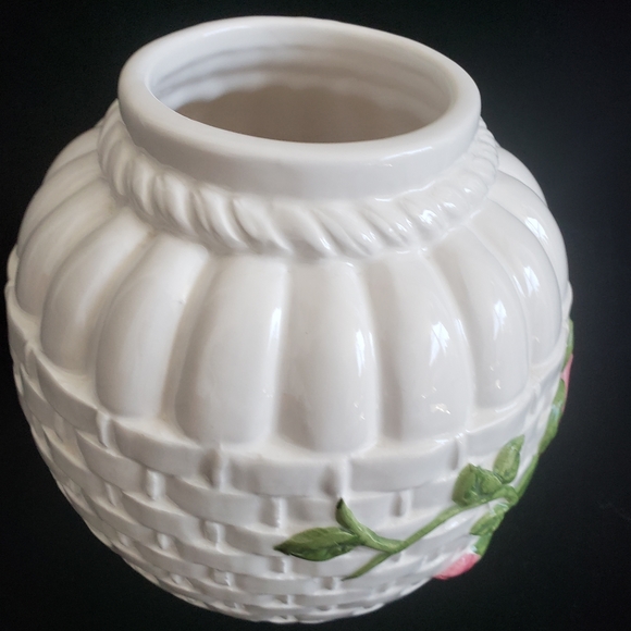 Vintage Pottery White Flower Weaved  Round Vase# - Picture 5 of 8